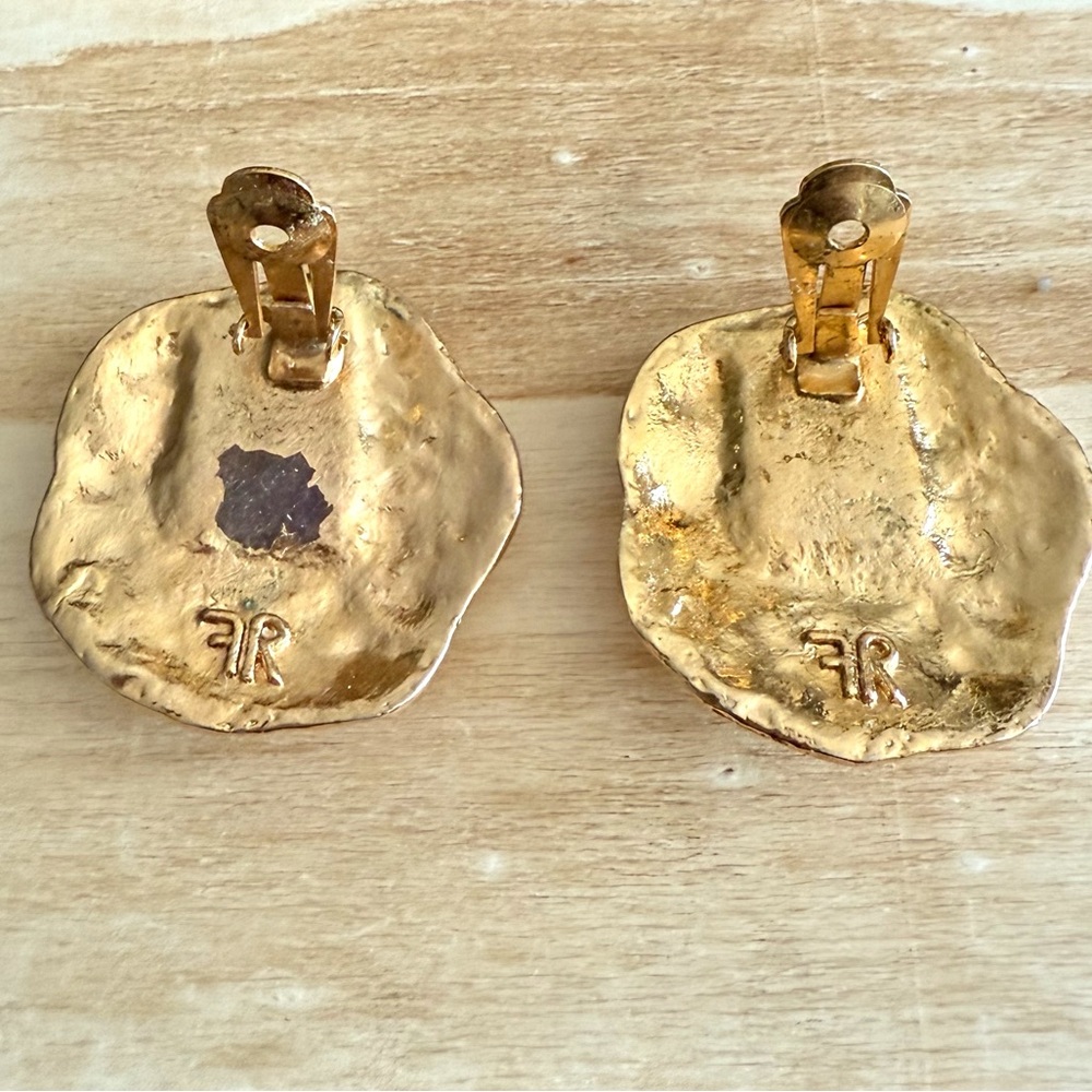 SOLD‼️Francesca Romana Vintage Signed Hammered Gold Clip-On Earrings Cabochon - Picture 5 of 14